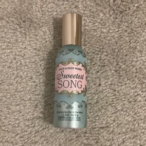 Bath & Body Works Sweetest Song Room Spray - Discontinued